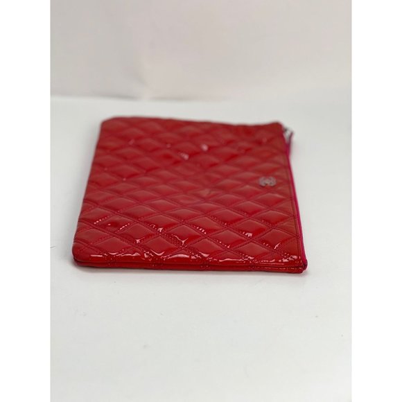 Chanel Patent Quilted Medium Cosmetic Case Dark Pink - Picture 12 of 15